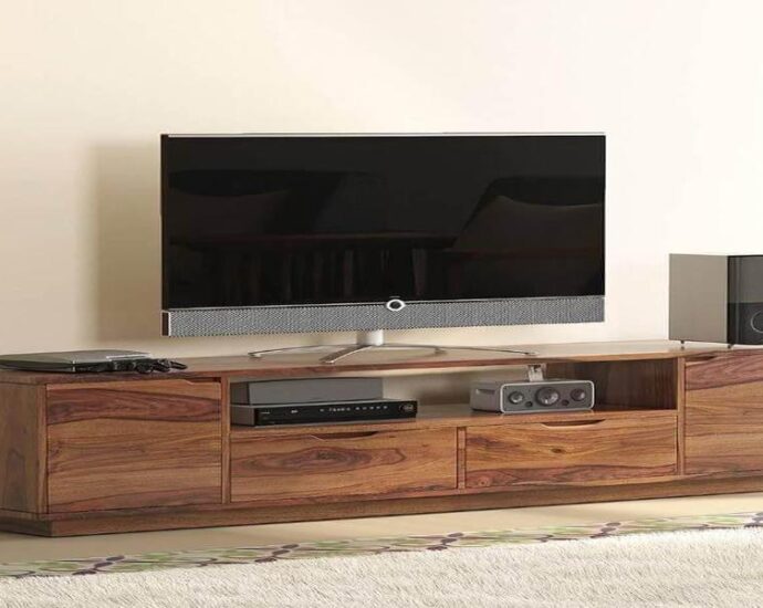 What are the various types TV racks are suitable in homes