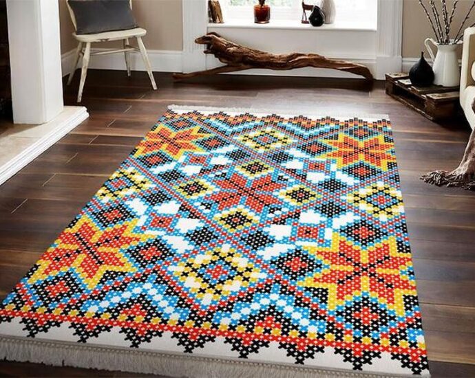 What distinguishes handmade carpets from machine-made rugs